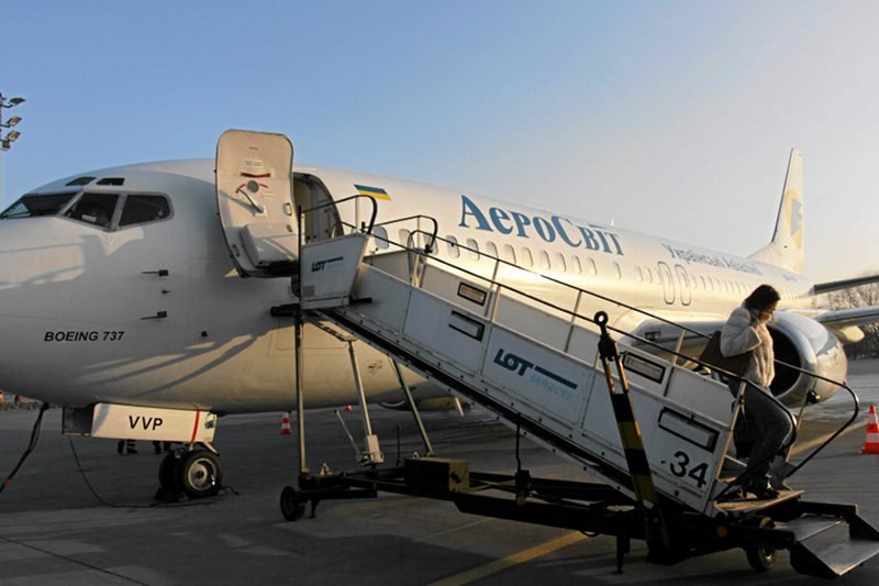 Warszawskie lotnisko "aresztowało" Boeinga ukraińskich linii lotniczych.