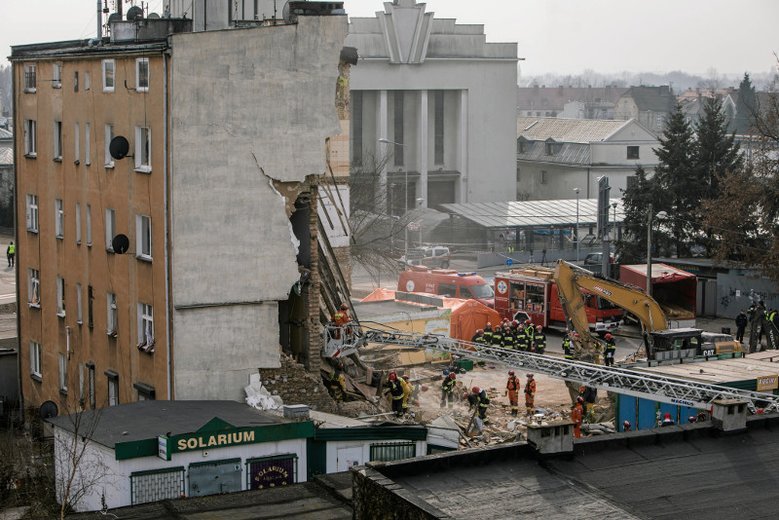 Rozpoczął się proces 34-latka oskarżonego o wysadzenie kamienicy w Poznaniu.