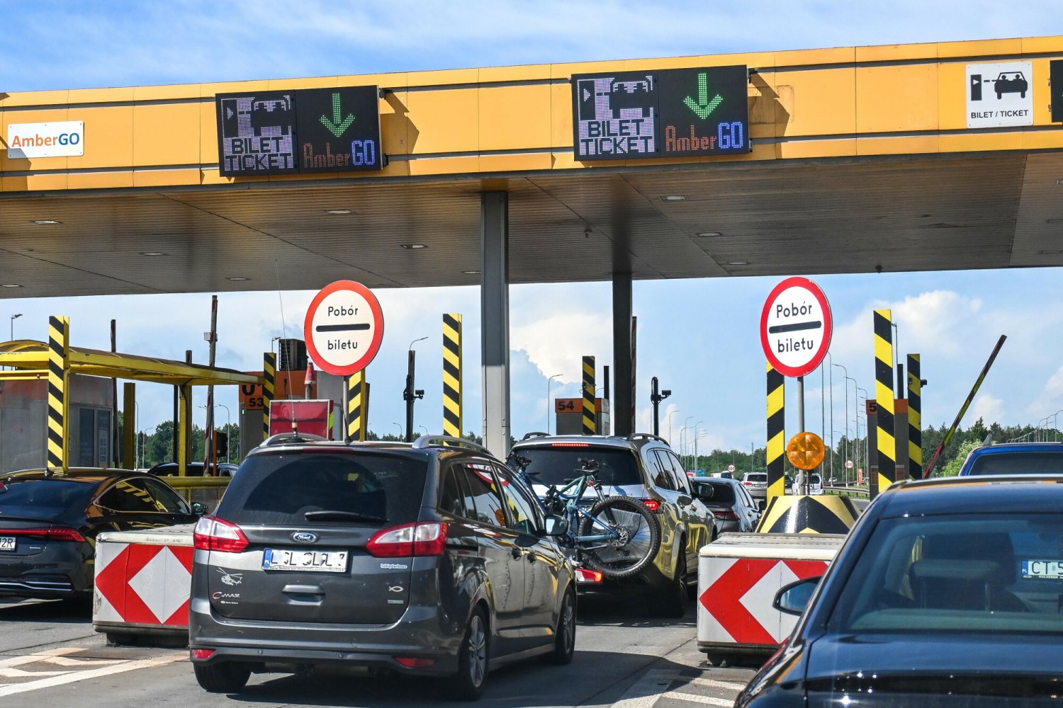 Polskie autostrady będą darmowe? Szykuje się rewolucja dla kierowców. Polskie autostrady będą darmowe? Szykuje się rewolucja dla kierowców.