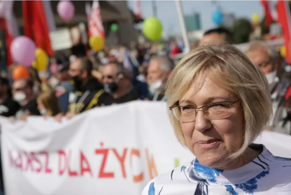 Sprawę feralnego wpisu Krystyny Pawłowicz skomentowała m.in. Barbara Nowak.
