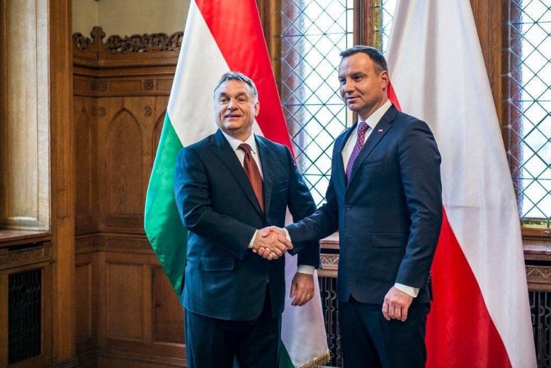 Viktor Orbán pogratulował prezydentowi Andrzejowi Dudzie.