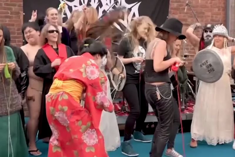 W Finlandii odbyły się pierwsze Mistrzostwa Świata w heavy metalowym dzierganiu na drutach.