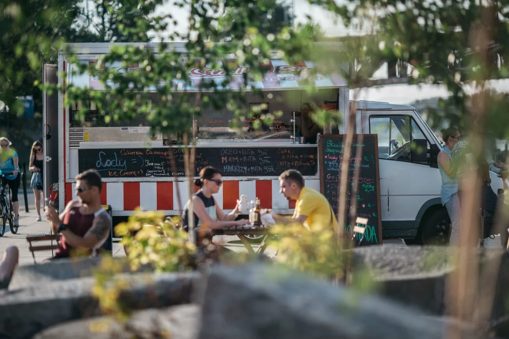 Ogródek warszawskiego Food Portu