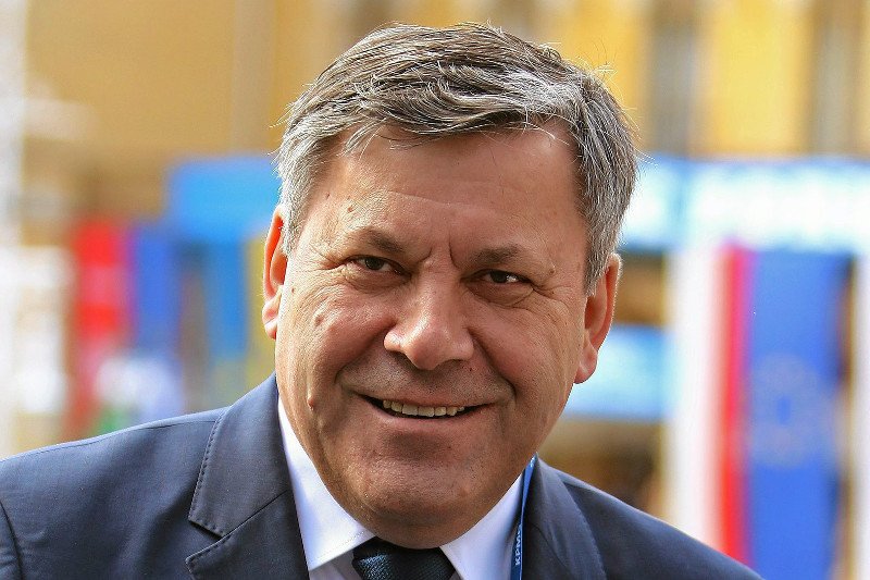 Janusz Piechociński podaje szokujące dane – PiS sprzedało obcokrajowcom więcej ziemi, niż za czasów koalicji PO-PSL.