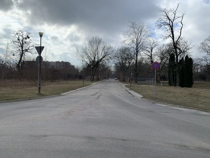 Ulica Waldorffa prowadząca do osiedla Awangarda.