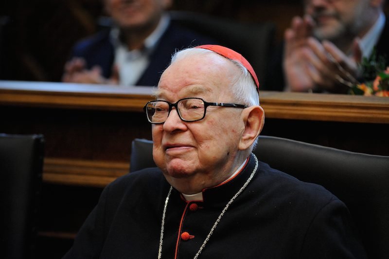 Lekarz kard. Henryka Gulbinowicza stanął w obronie hierarchy. Chodzi o oskarżenia dotyczące molestowania.