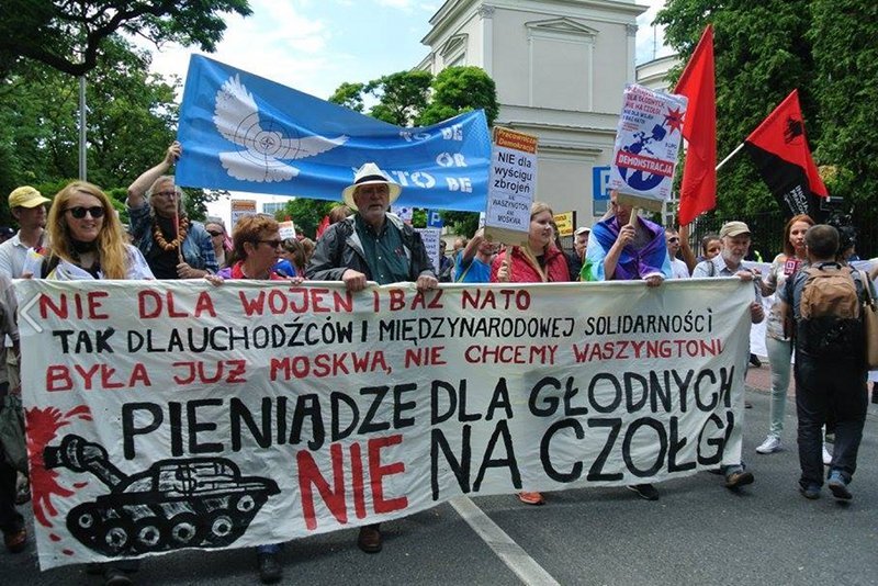 Protest w czasie szczytu NATO! Inny głos wśród ogólnych zachwytów nad spotkaniem przywódców sojuszu.