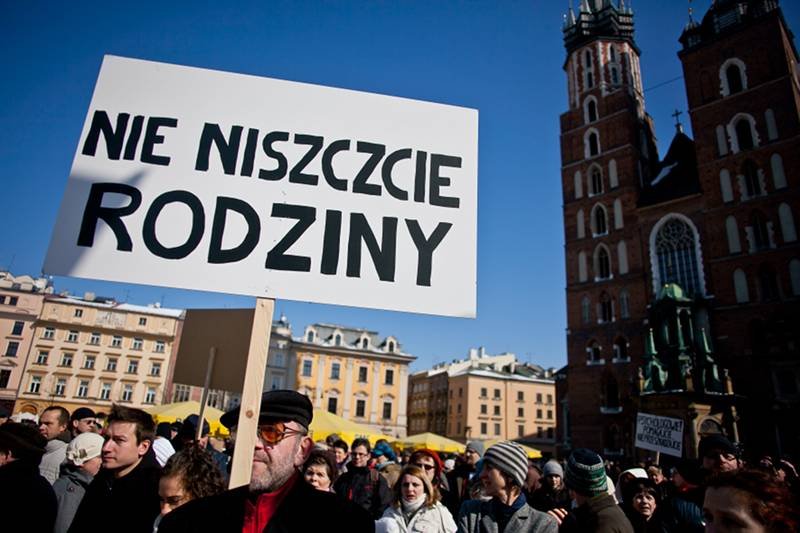 Marsz w obronie jedności rodziny w Krakowie
