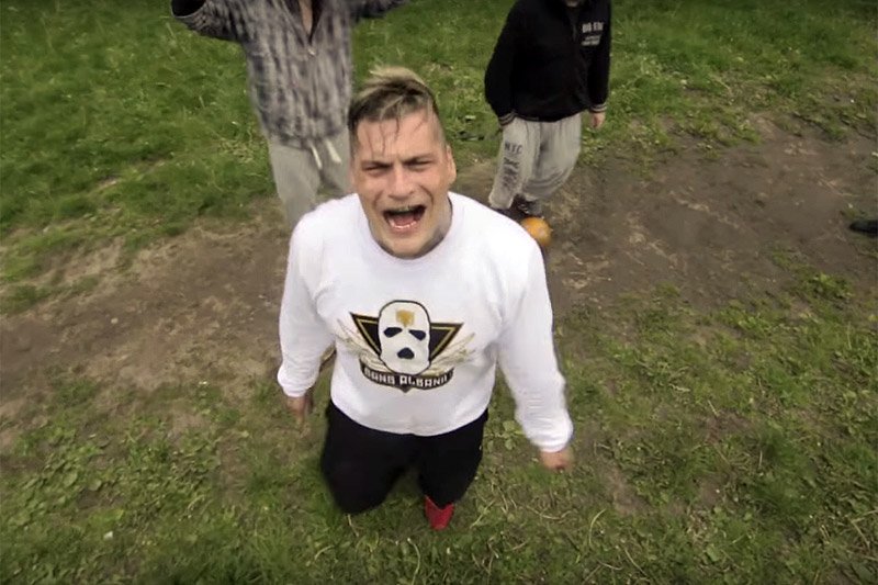 Popek z Gangu Albanii nagrał... hymn na Euro 2016.