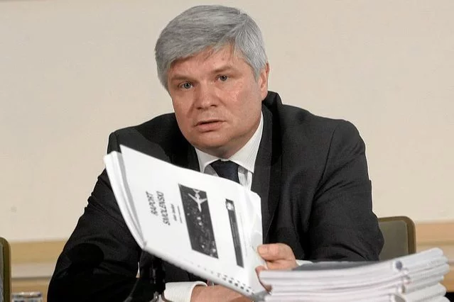 Dr. Maciej Lasek, były szef Komisji Badania Wypadków Lotniczych ocenia, że zamachowy mit smoleński stworzony przez Macierewicza chyli się ku upadkowi