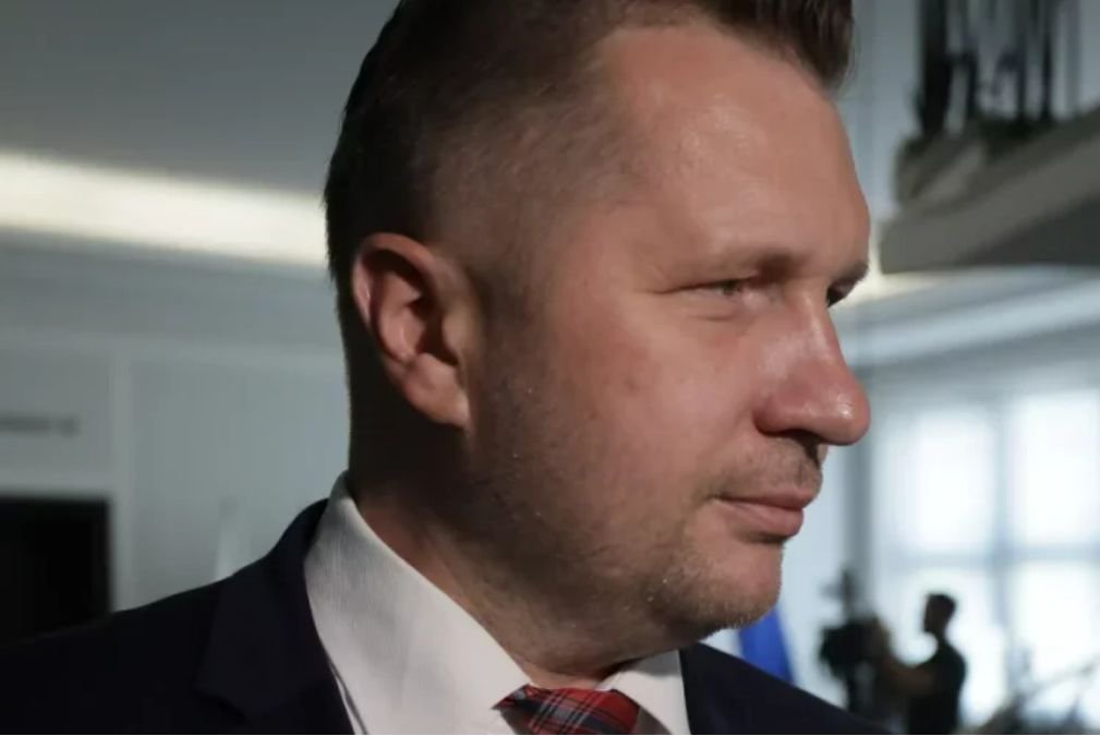 Przemysław Czarnek w rozmowie z RMF FM przyznał, że rząd chce, aby jak najwięcej rodziców skorzystało z możliwości zaszczepienia swoich dzieci przeciw COVID-19
