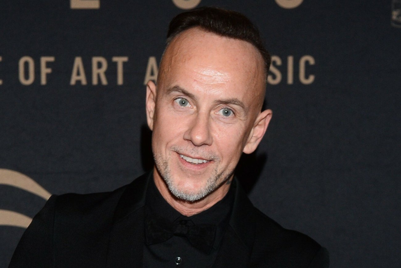 Nergal nie znieważył godła?