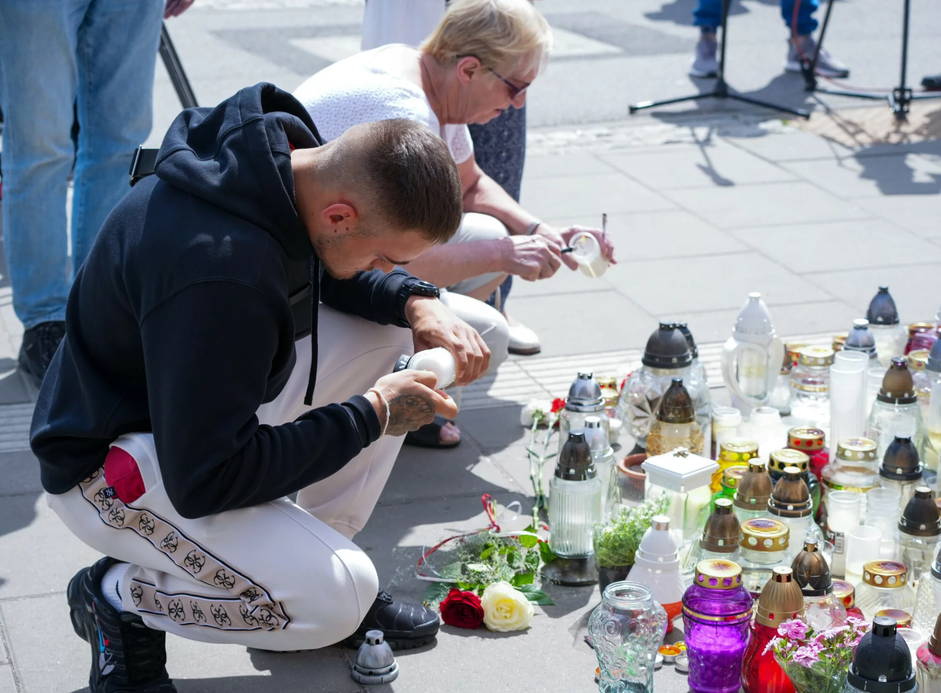 Mateusz Sitek nie żyje. Oto, co dzieje się pod szpitalem przy Szaserów Mateusz Sitek nie żyje. Oto, co dzieje się pod szpitalem przy Szaserów
