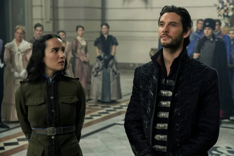 "Cień i kość". Recenzja serialu Netflixa na podstawie książek Leigh Bardugo.