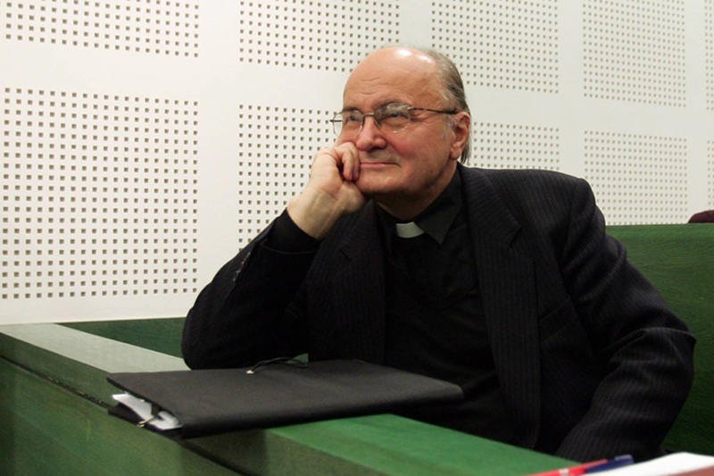 Ks. prof. Józef Krukowski stwierdził w wywiadzie dla "Naszego Dziennika", że to rząd Donalda Tuska łamie konkordat.