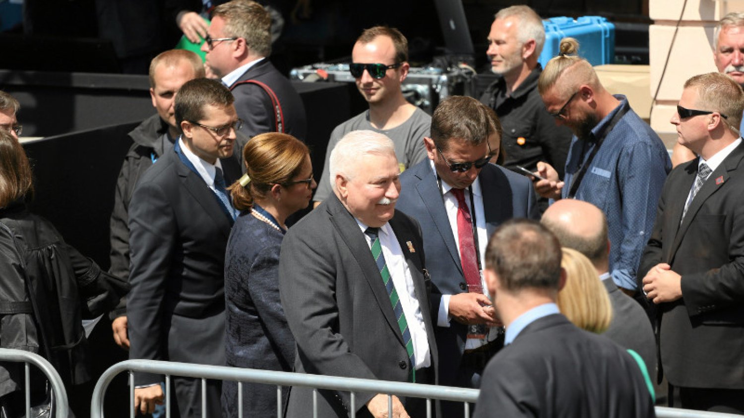 Lech Wałęsa będzie obecny w poniedziałek na miesięcznicy smoleńskiej.