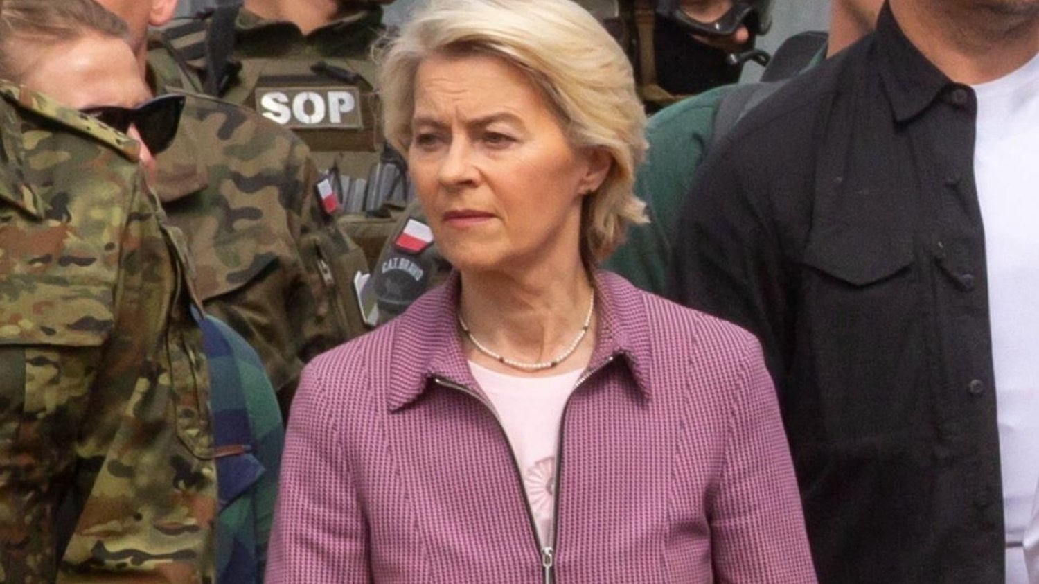 Wojska Europy w Ukrainie? Szefowa KE ma plan. Wojska Europy w Ukrainie? Ursula Von der Leyen ma "jasny plan działania".