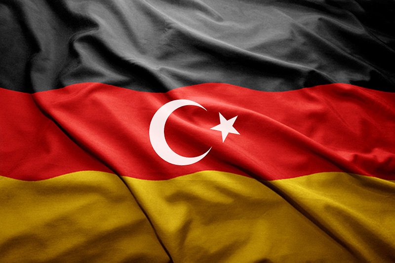 Ilu muzułmanów mieszka w Niemczech? Czy naprawdę zagrażają liberalnej demokracji? Kto najostrzej ich krytykuje?