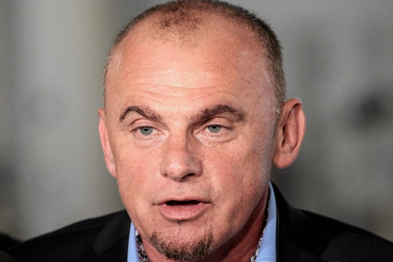 "Solidarność" grozi PiS-owi w kwestii handlu w niedzielę. Na zdjęciu Alfred Bujara szef Sekcji Krajowej Pracowników Handlu NSZZ "S".