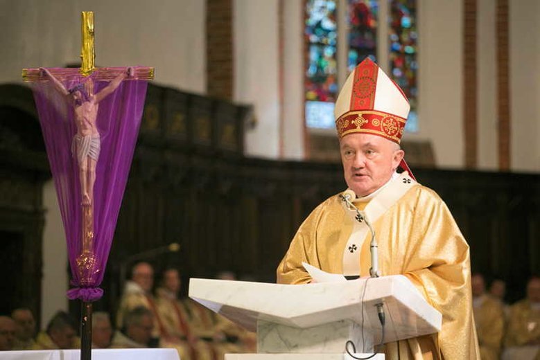 Budynek "Nycz Tower" wziął swoją nazwę od nazwiska kard. Kazimierza Nycza.