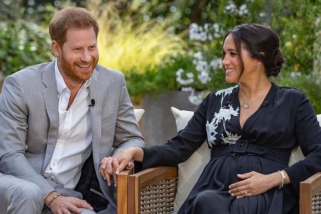 Kadr z wywiadu Opry Winfrey z Meghan Markle i Księciem Harrym