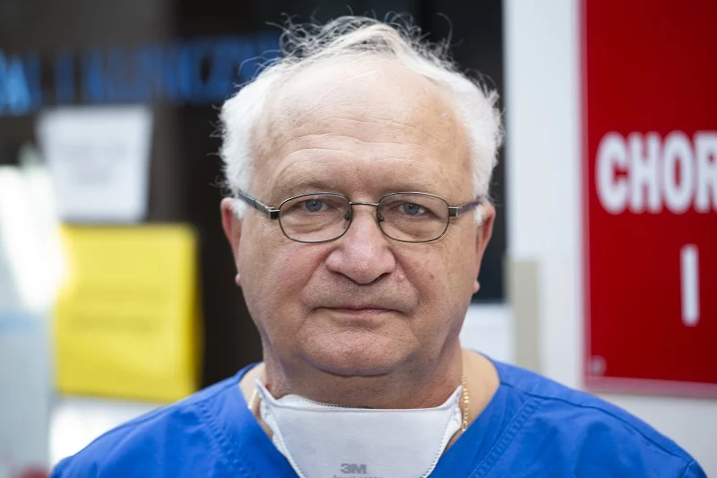 Prof. Krzysztof Simon stwierdził, że niedługo cała Polska może być czerwoną strefą.