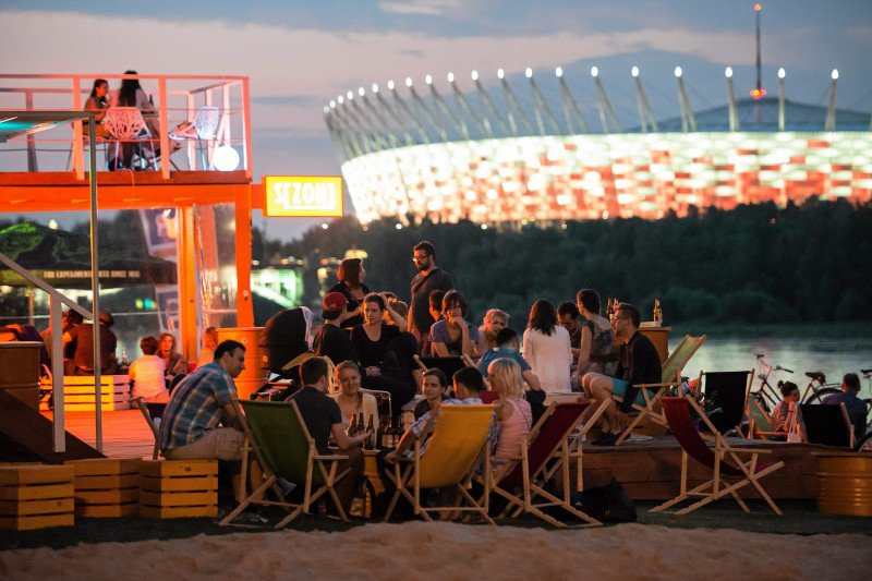 "Jest chu*owo, ale stabilnie". Serio? Młodemu warszawiakowi w NewBalance'ach jest dziś źle?