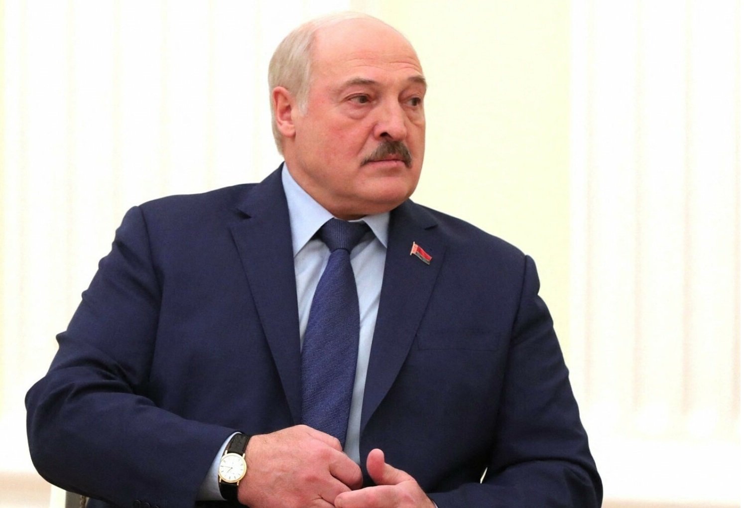 Jak wskazuje CNN, urzędnicy z USA i NATO uważają, że Białoruś "wkrótce" włączy się do wojny w Ukrainie.