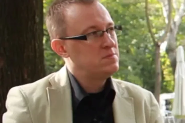 Dr hab Jacek Kochanowski z UW napisał na Twitterze, że Bratkowska powinna "wyskrobaną zygotę wsadzić w słój, zapeklować i wysłać panu księdzu"