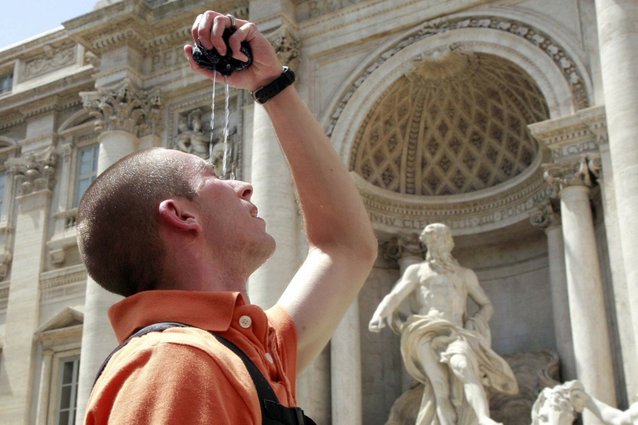 W wielu włoskich miastach ogłoszono alert pogodowy / Zdjęcie ilustracyjne.