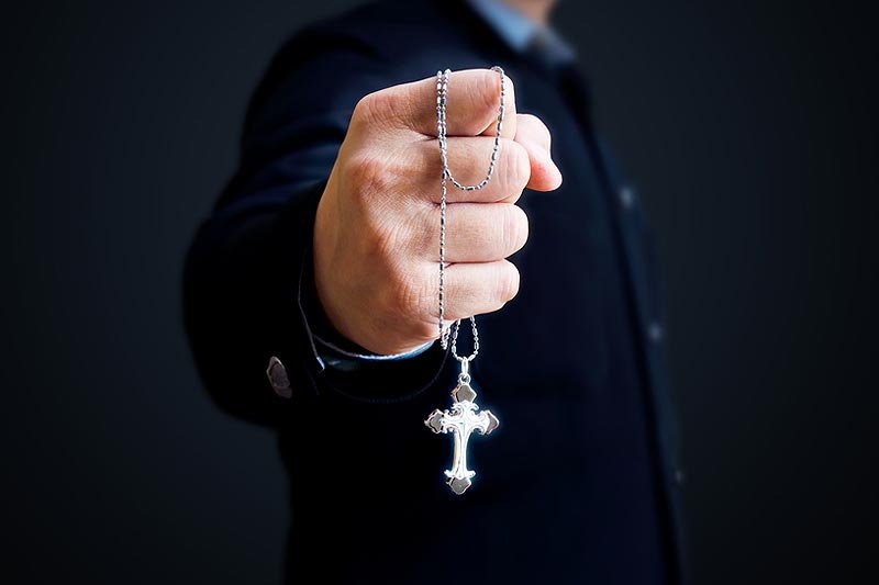 Kościół Katolicki powinien zacząć grać w ataku? Tak uważa nowy specjalista Watykanu ds. public relations Gregory Burke