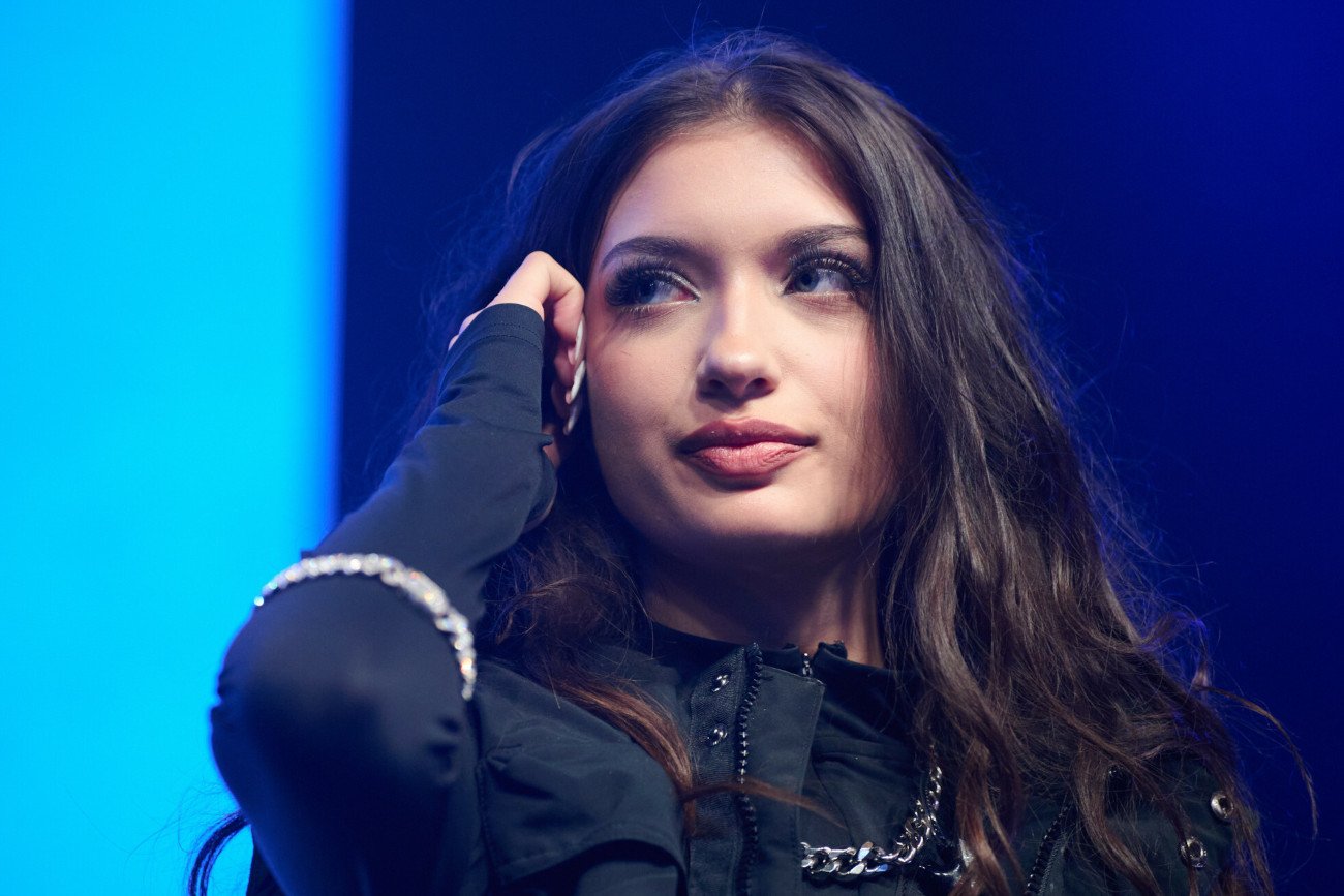 Viki Gabor podchodzi do ważnego egzaminu.