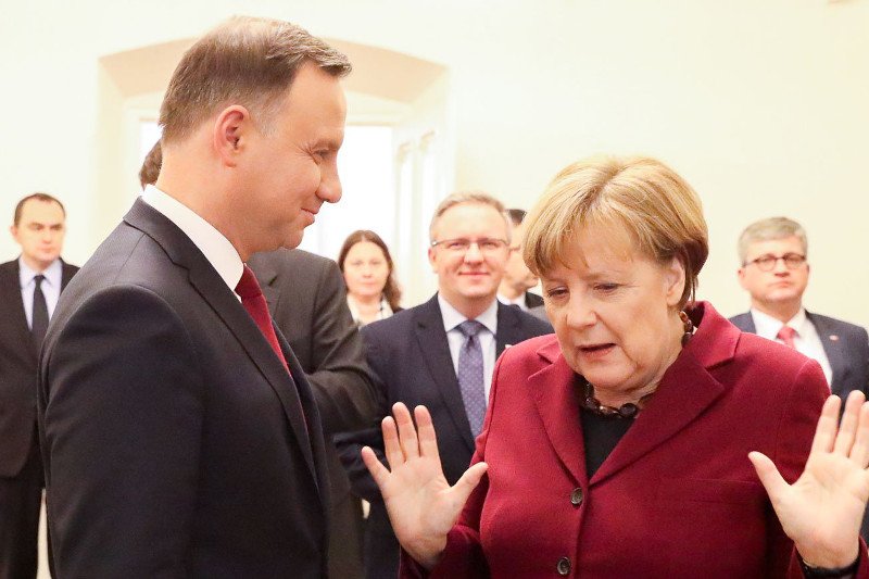 Merkel spotkała się z Dudą. Spotkanie przedłużyło się.