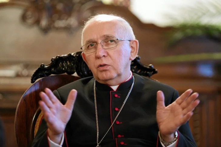 Abp. Depo radzi podczas epidemii koronawirusa oddać się Bogu