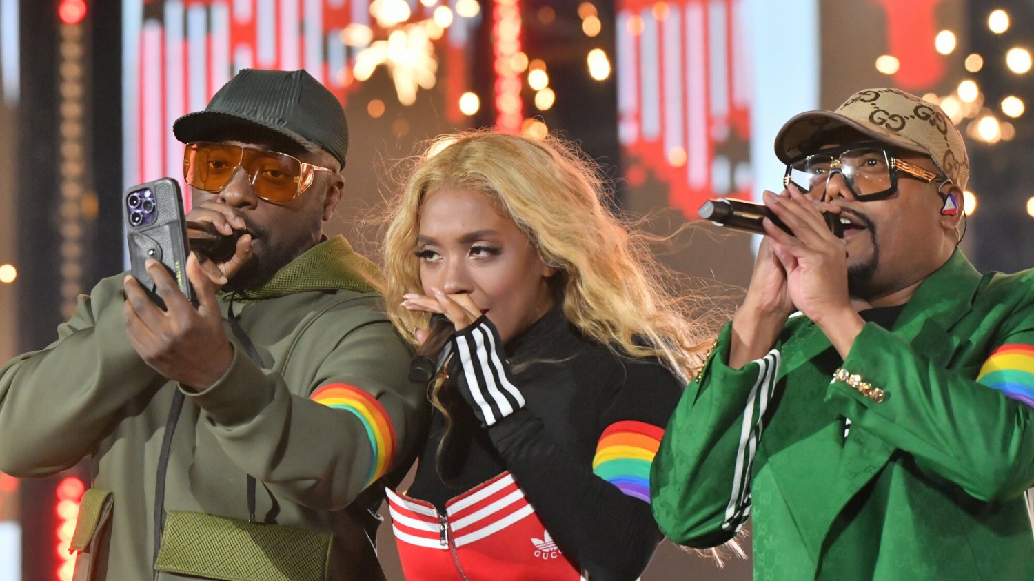 Znane małżeństwo gejów zaapelowało do Black Eyed Peas. Chodzi o pieniądze od TVP. Black Eyed Peas na Sylwestrze Marzeń TVP w Zakopanem.