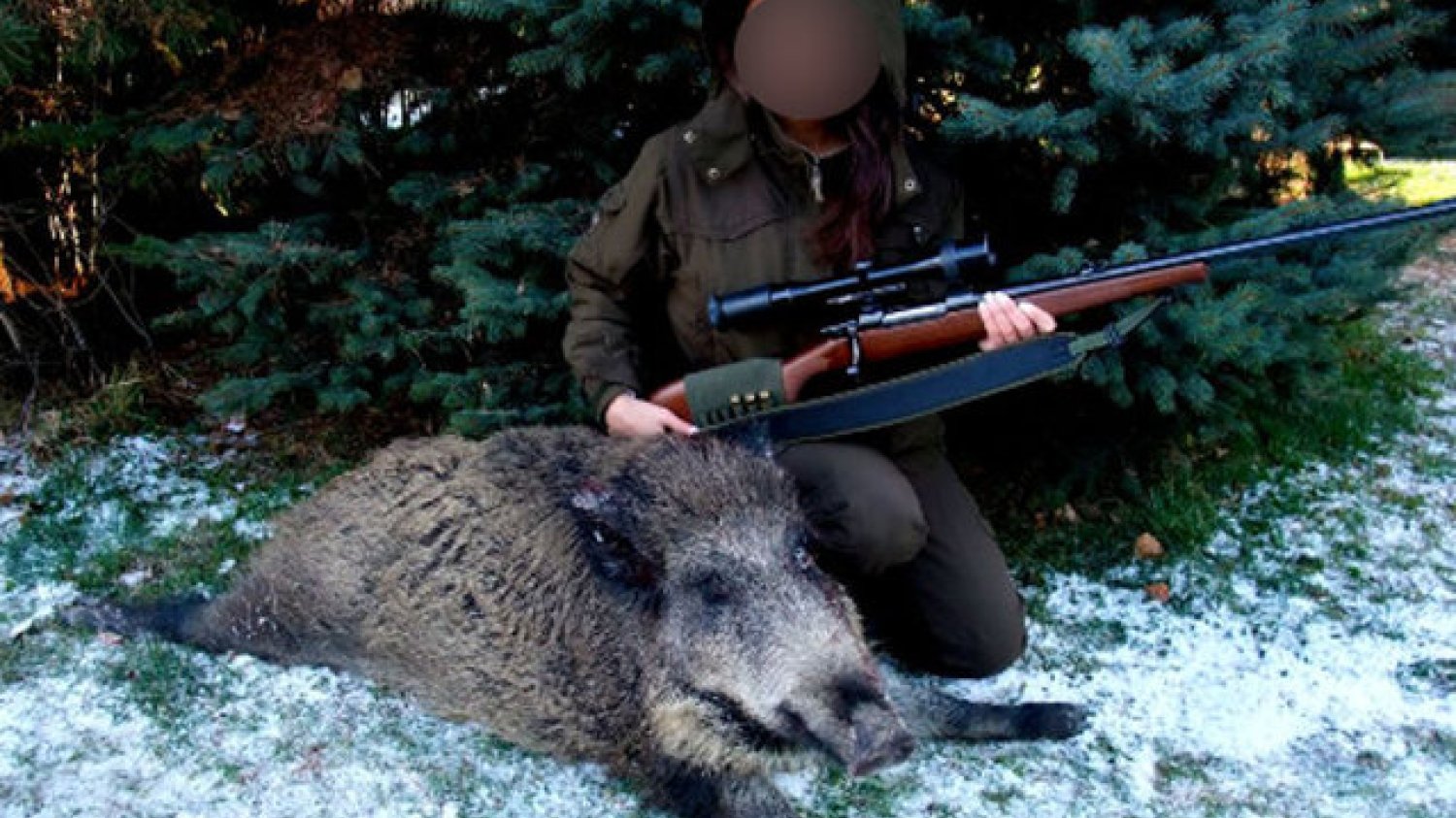 Myślistwo jest w Polsce bardzo popularnym hobby. W roku 2013 łączna liczba myśliwych zrzeszonych w Polskim Związku Łowieckim wyniosła 116 156 osób.