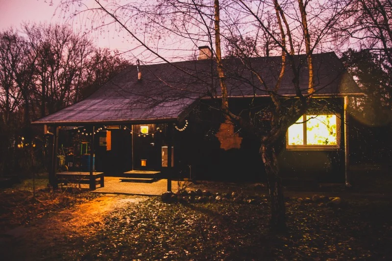 Solatorium z zewnątrz wygląda bardzo klimatycznie