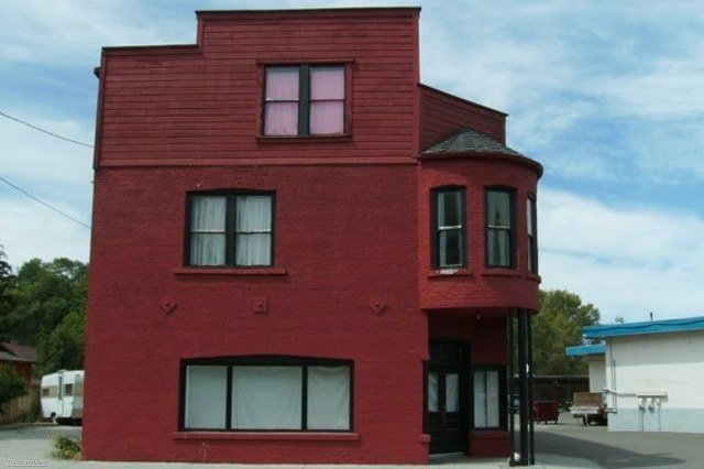 Jeden z domów w Loyalton, "najsamotniejszym mieście Stanów Zjednoczonych"