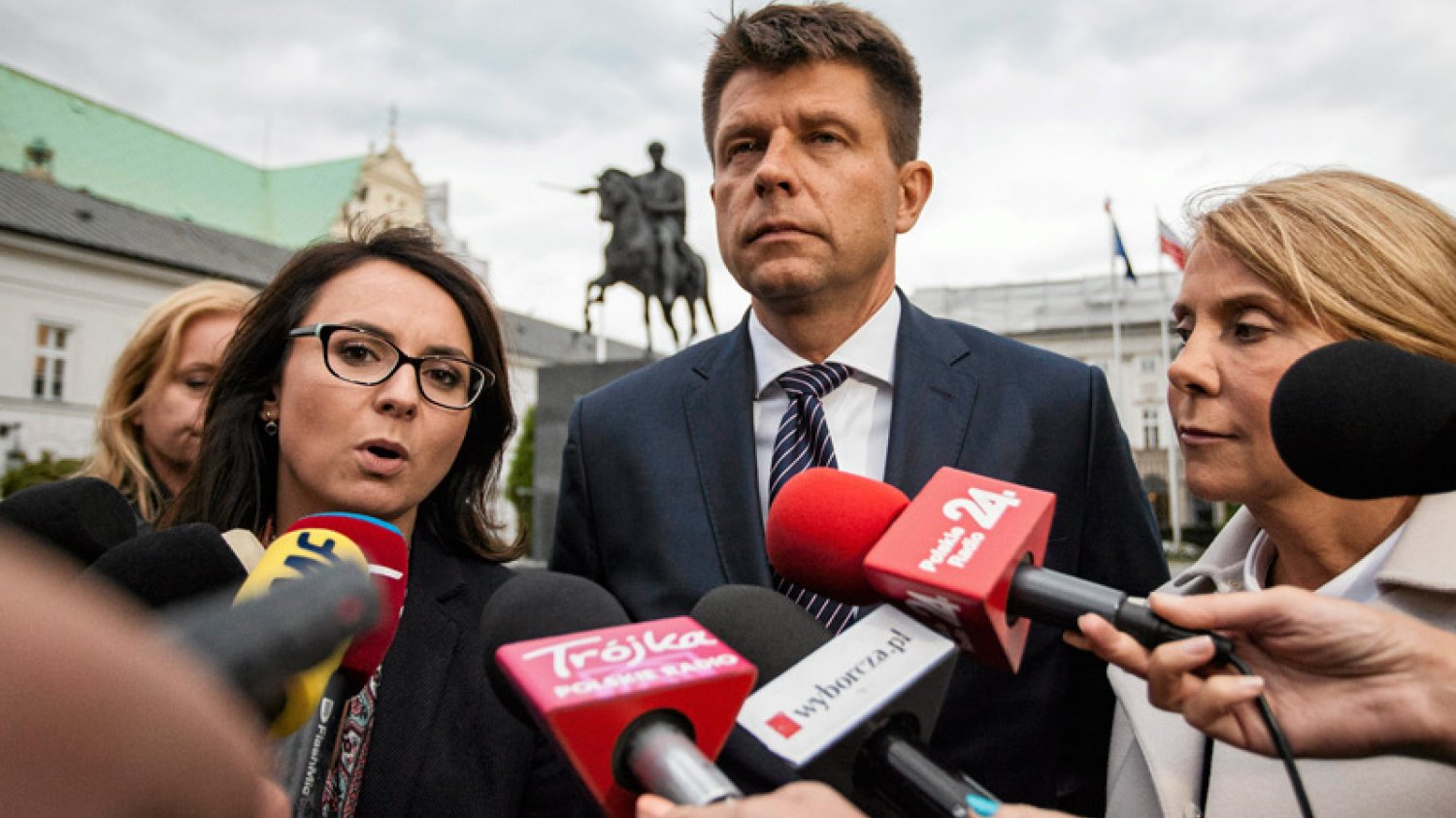 Ryszard Petru nie łagodzi kursu wobec prezydenta Andrzeja Dudy. Szef Nowoczesnej twierdzi, że głowa państwa "gra ręka w rękę z PiS".