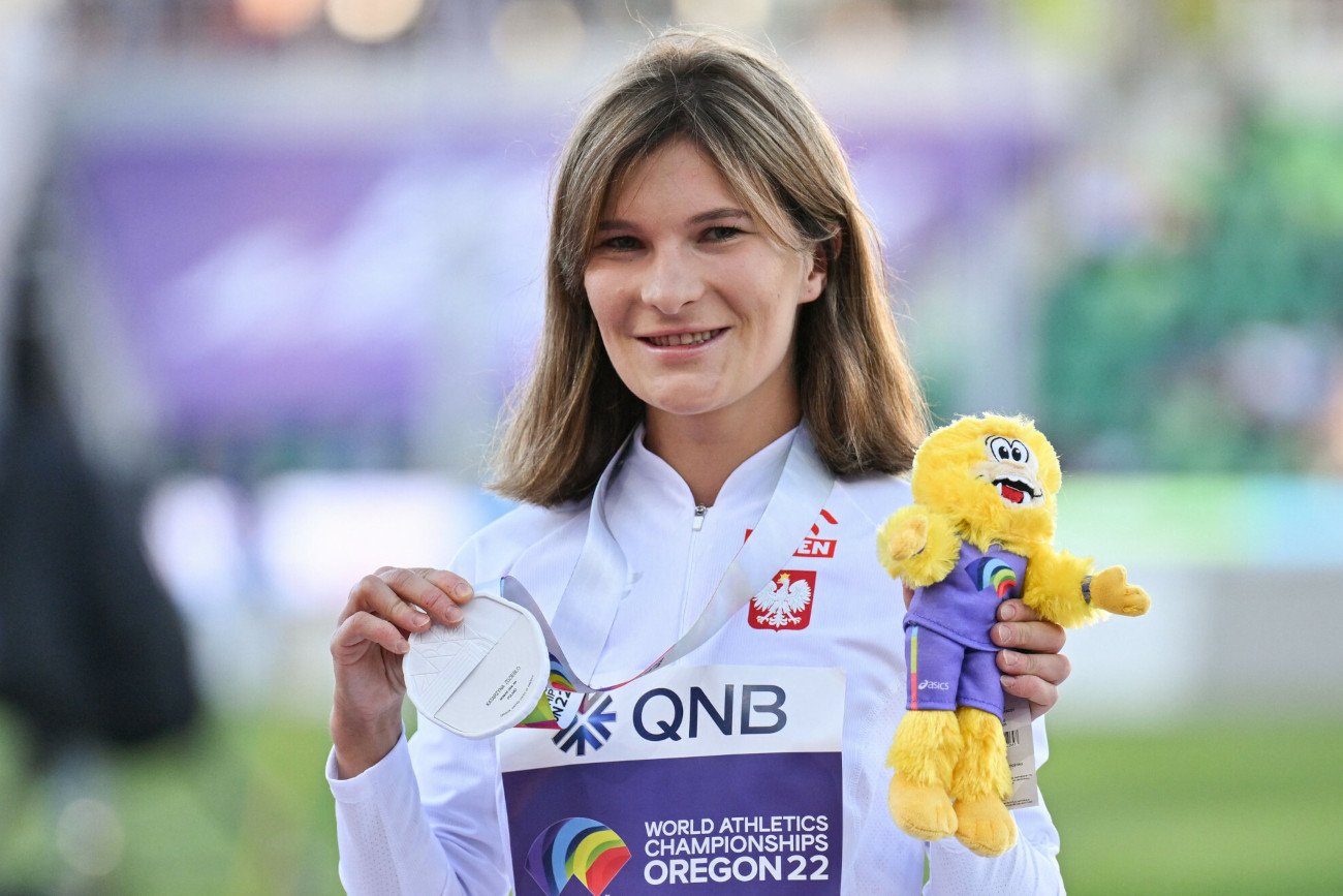 Katarzyna Zdziebło z czasem 1:27:31 zajęła drugie miejsce w chodzie sportowym na 20 km podczas MŚ w Eugene.