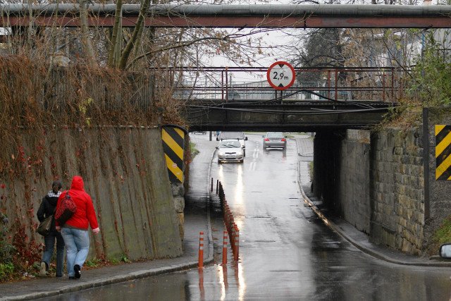 Oszust ukradł wiadukt kolejowy (zdjęcie nie przedstawia ukradzionej konstrukcji, to tylko ilustracja)