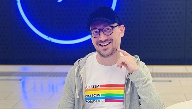 Mariusz Kozak to gwiazda programu "Gogglebox". Mariusz Kozak to gwiazda emitowanego w TTV programu "Googlebox".