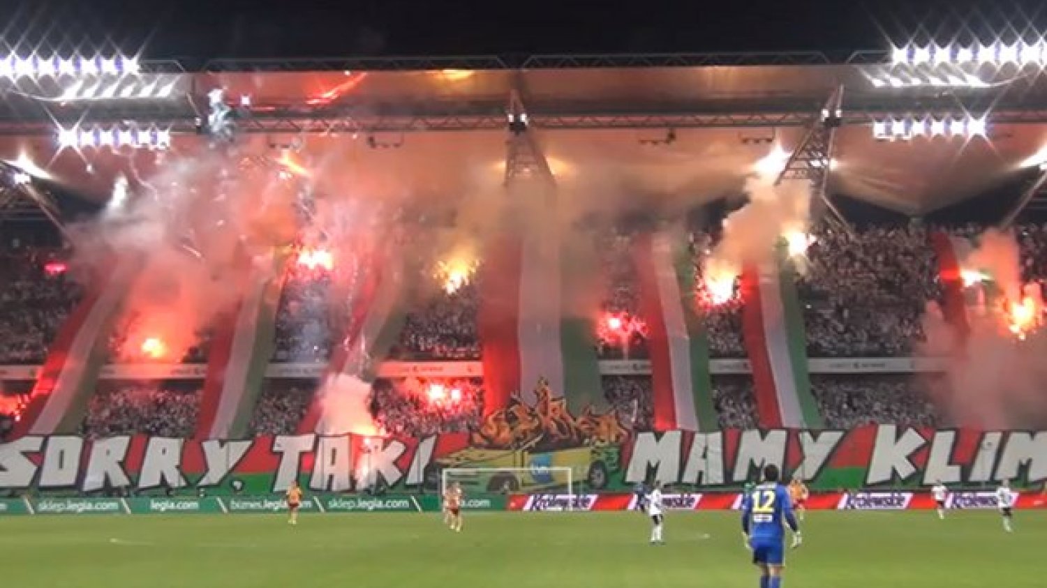 "Sorry, taki mamy klimat" na meczu Legia Warszawa-Korona Kielce