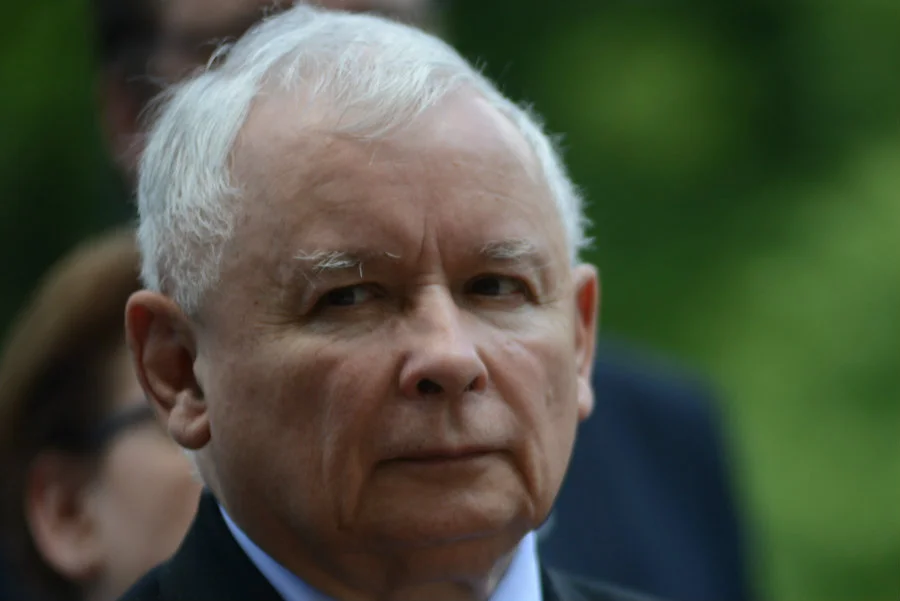 Jarosław Kaczyński został podsłuchany w tłumie swoich zwolenników w Zbuczynie.