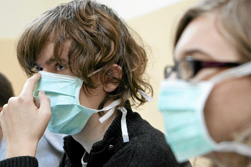 Niestety maseczka nie uchroni nas przed grypą...