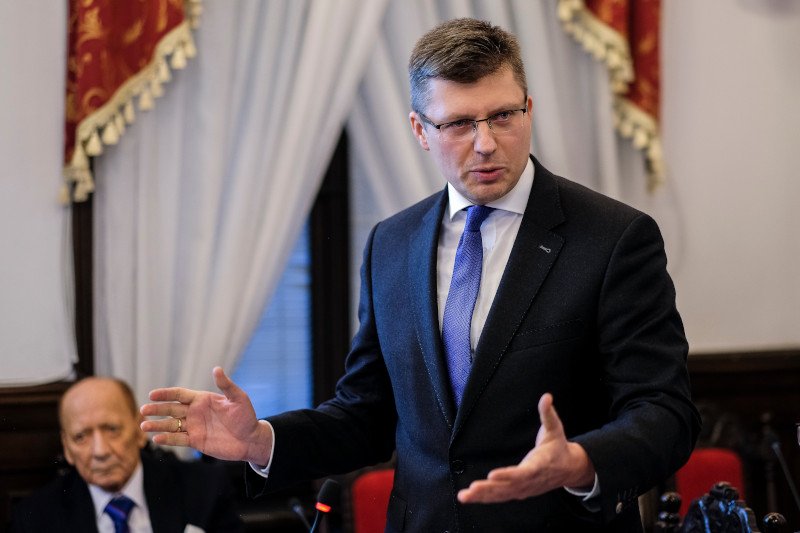 Marcin Warchoł wyjaśnia szczegóły projektu PiS w sprawie odrzucania mandatów