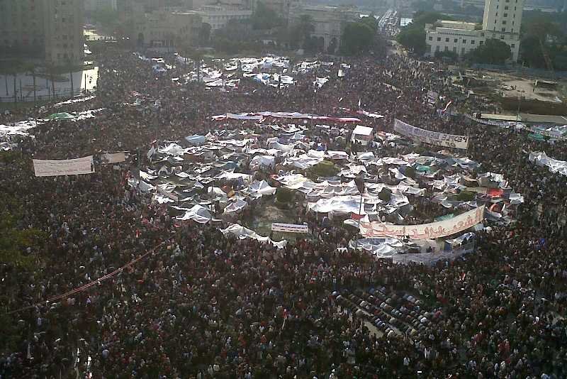 Protesty na Placu Tahrir w centrum Kairu podczas Arabskiej Wiosny.