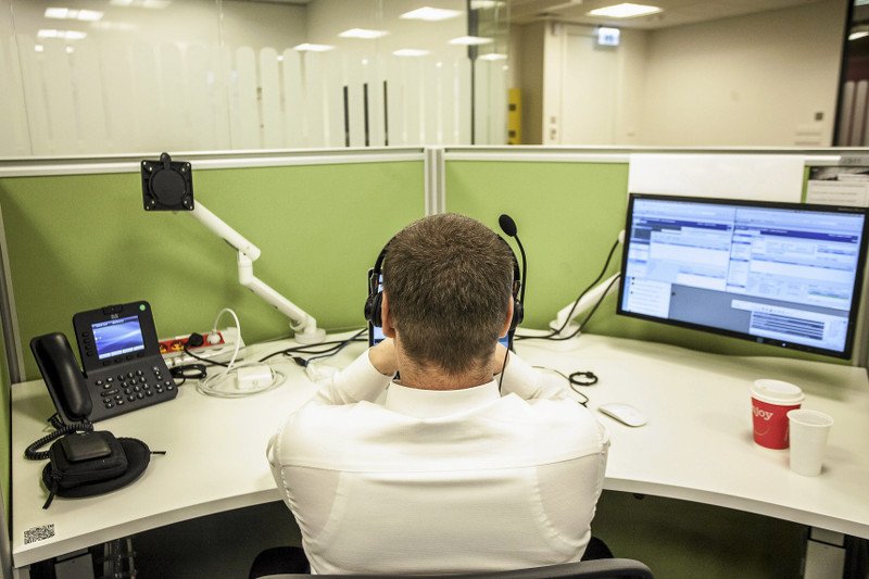 Przez ciągłe siedzenie mam problemy z kręgosłupem