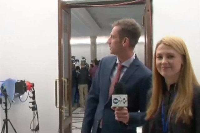 Kadr z transmisji przeprowadzonej przez stację TVN24, której fragment opublikował Paweł Kukiz