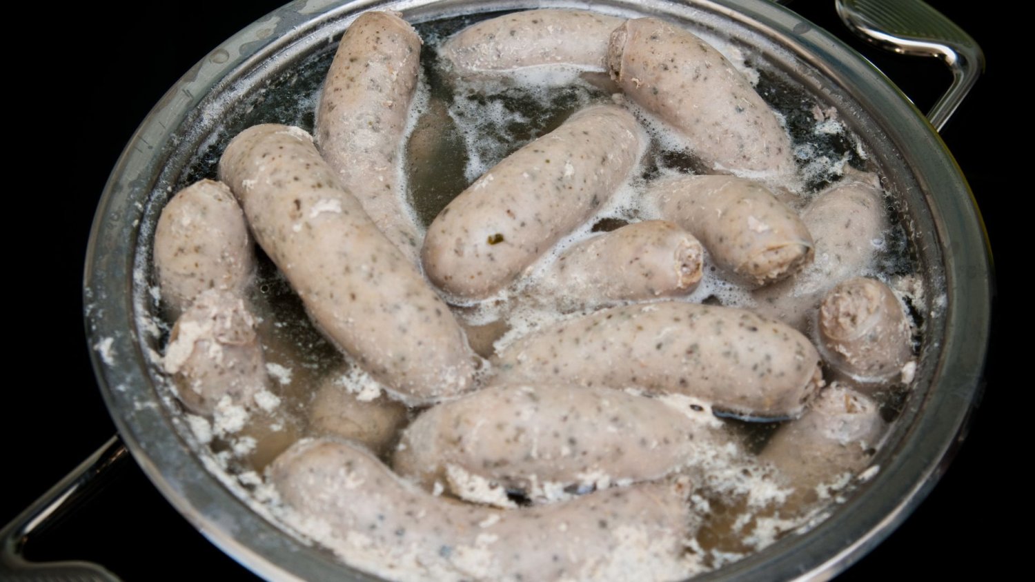 Biała kiełbasa królową Wielkanocy. Ale "ładny" kolor to początek problemów